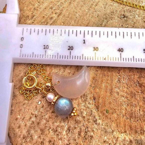 Beautiful Nature Moon Stone Crescent Moon & Labradorite Accent Pendant Necklace - Picture 7 of 10